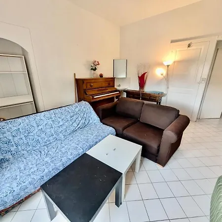 Apartment Bright & Spacious 2-bedroom - Parking & Close To Train Station & Downtown Grenoble