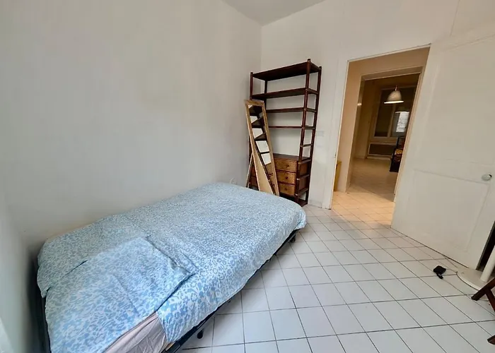 Bright & Spacious 2-bedroom - Parking & Close To Train Station & Downtown * غرونوبل