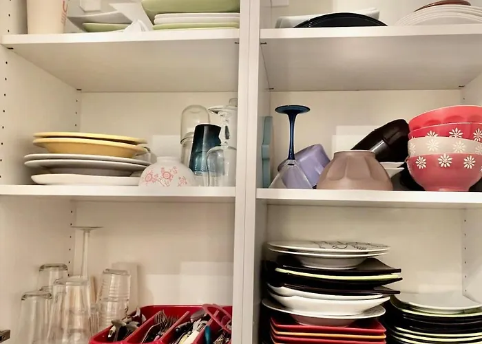 Bright & Spacious 2-bedroom - Parking & Close To Train Station & Downtown * غرونوبل